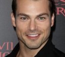 Shawn Roberts