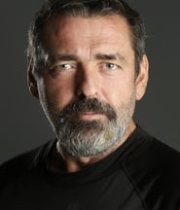 Angus Macfadyen