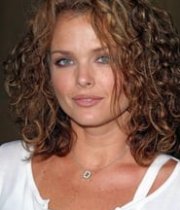 Dina Meyer
