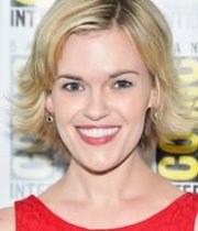 Kari Wahlgren