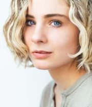 Lizzy DeClement